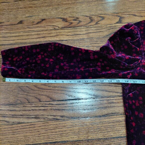 Gap Large Burgundy Floral Velvet Blouse with Button Tie at the back of the neck - Picture 6 of 11